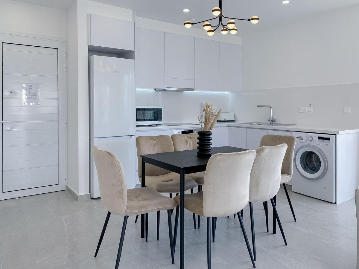 Phaedrus Living: Seaview Luxury Flat Limnaria 134 Apartment Paphos ภายนอก รูปภาพ