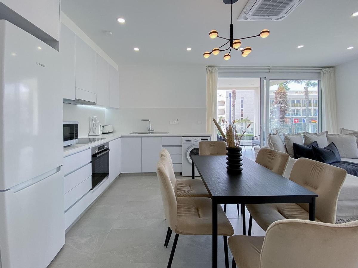 Phaedrus Living: Seaview Luxury Flat Limnaria 134 Apartment Paphos ภายนอก รูปภาพ